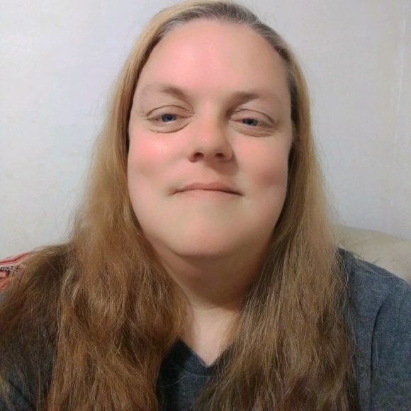 Meet your Posher, Rebecca - Picture 1 of 1